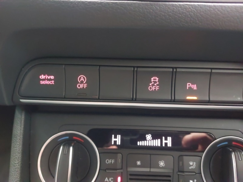 Used Audi Q3 2018 for sale - 78079892: Photo 17