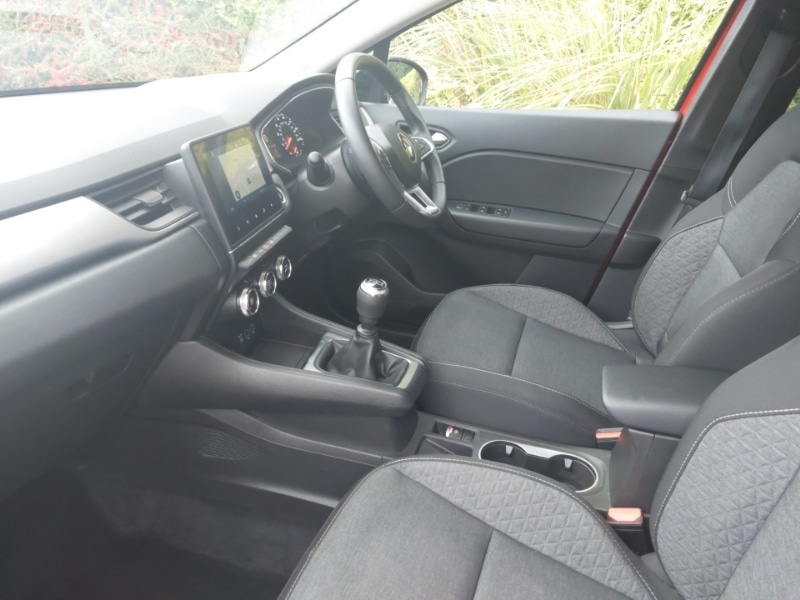 Used Renault Captur 2022 for sale - 77278110: Photo 5