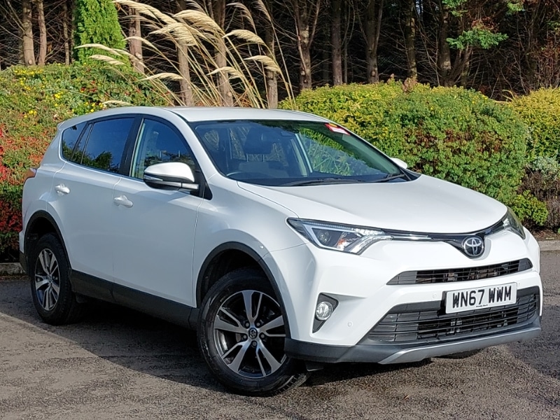 Used Toyota RAV4 2017 for sale - 76180620: Photo 1
