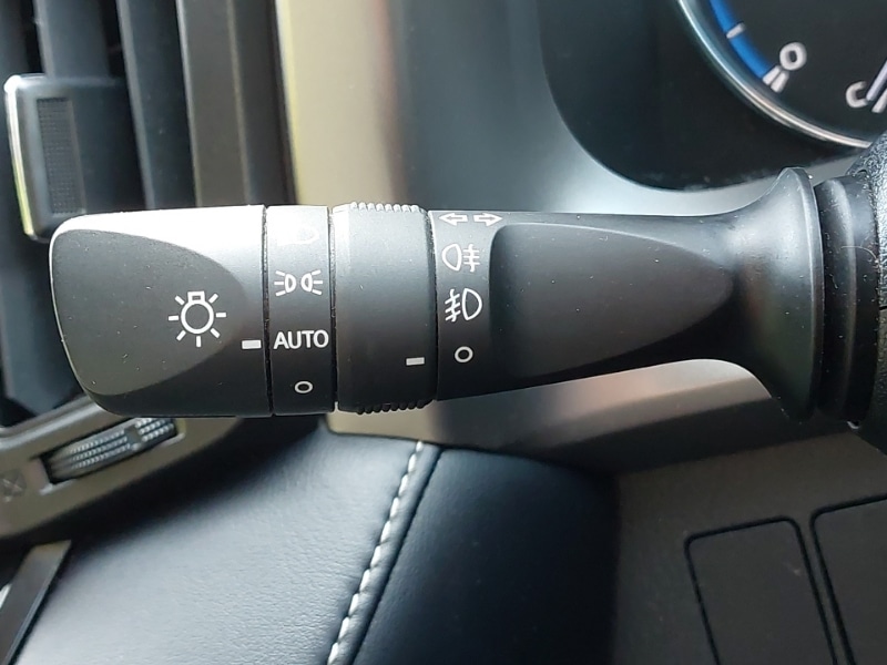 Used Toyota RAV4 2017 for sale - 76180620: Photo 12