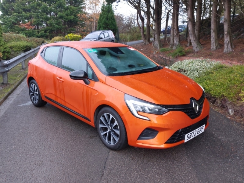 Used Renault Clio 2023 for sale - 76414460: Photo 1