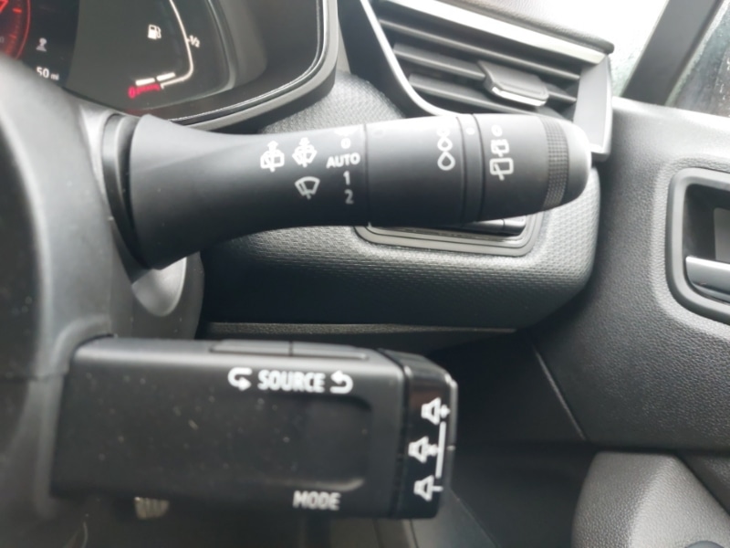 Used Renault Clio 2023 for sale - 76414460: Photo 15