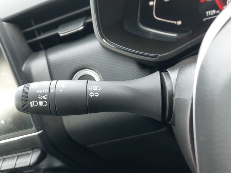 Used Renault Clio 2023 for sale - 76414460: Photo 16