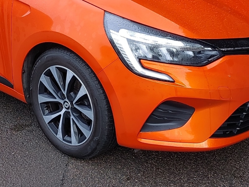 Used Renault Clio 2023 for sale - 76414460: Photo 9