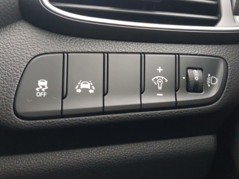 Used Hyundai i30 2017 for sale - 76707937: Photo 14