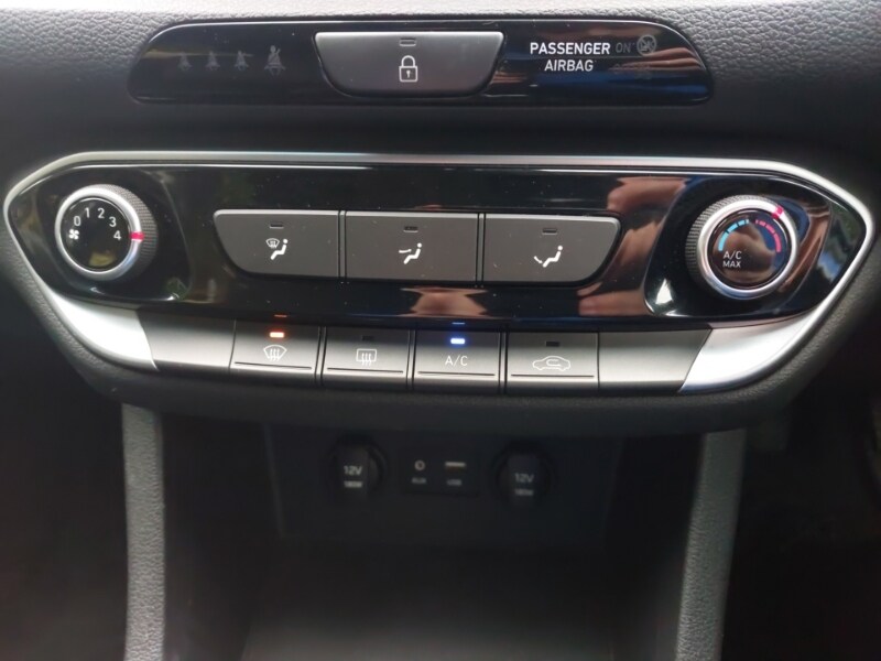 Used Hyundai i30 2017 for sale - 76707937: Photo 16