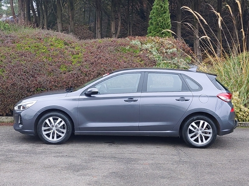 Used Hyundai i30 2017 for sale - 76707937: Photo 4