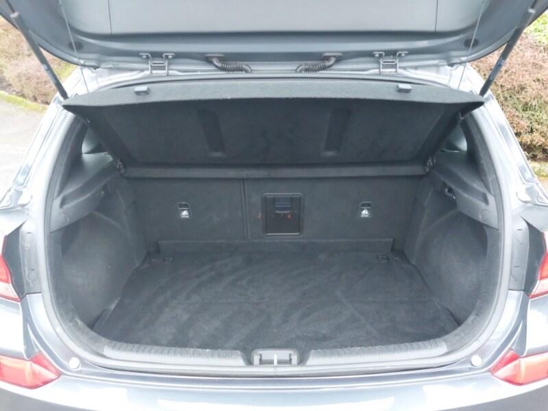 Used Hyundai i30 2017 for sale - 76707937: Photo 8