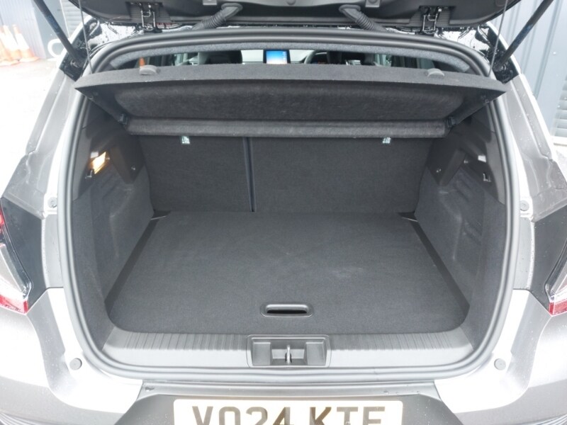 Used Renault Captur 2024 for sale - 77999522: Photo 8