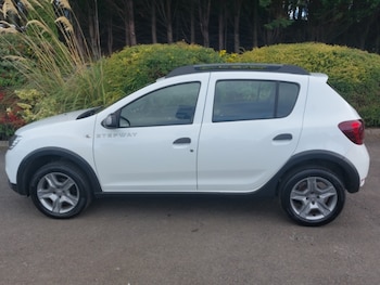 Used Dacia Sandero Stepway 2017 for sale - 76053151: Photo