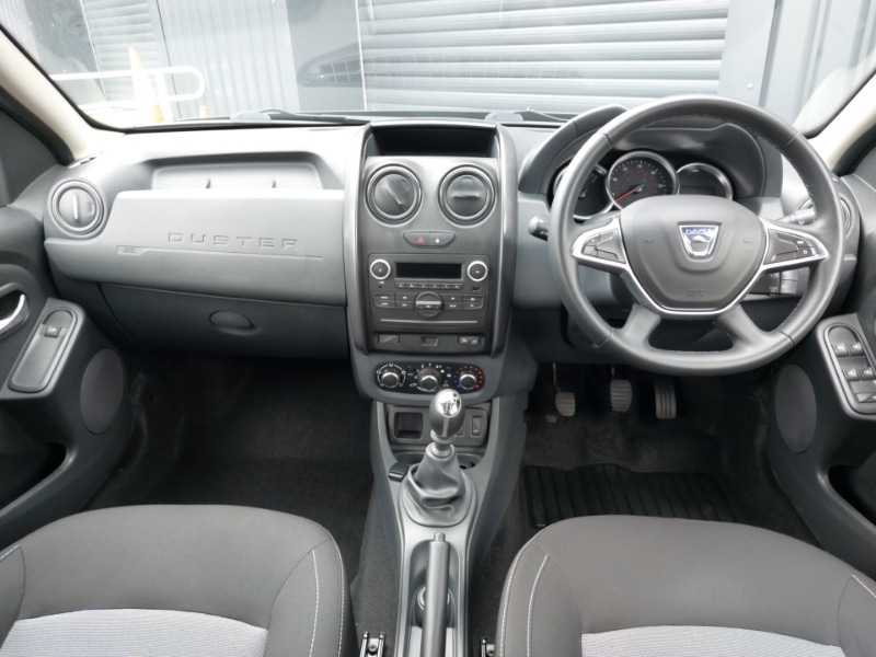 Used Dacia Duster 2017 for sale - 78099245: Photo 2