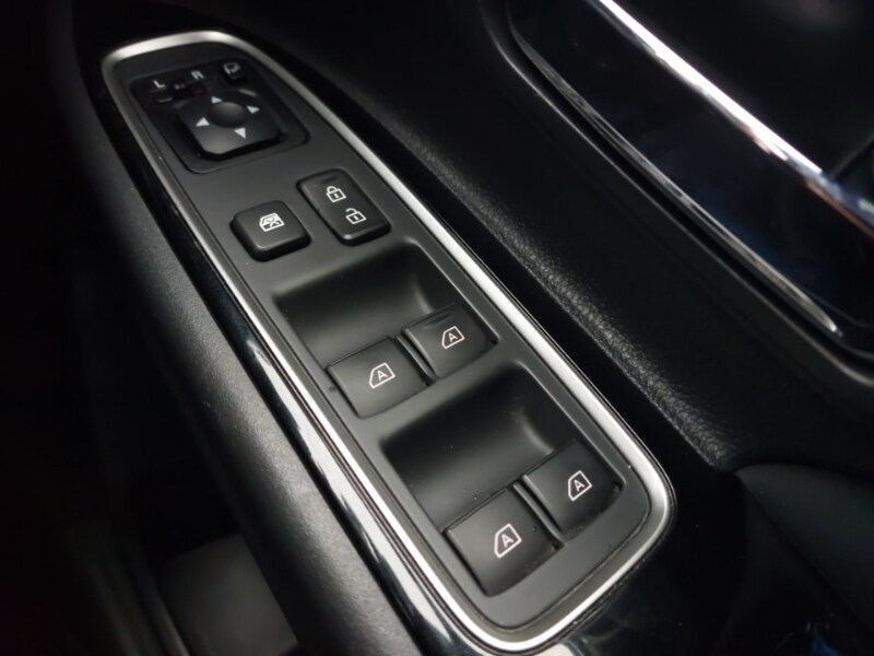 Used Mitsubishi Outlander 2018 for sale - 77202043: Photo 15