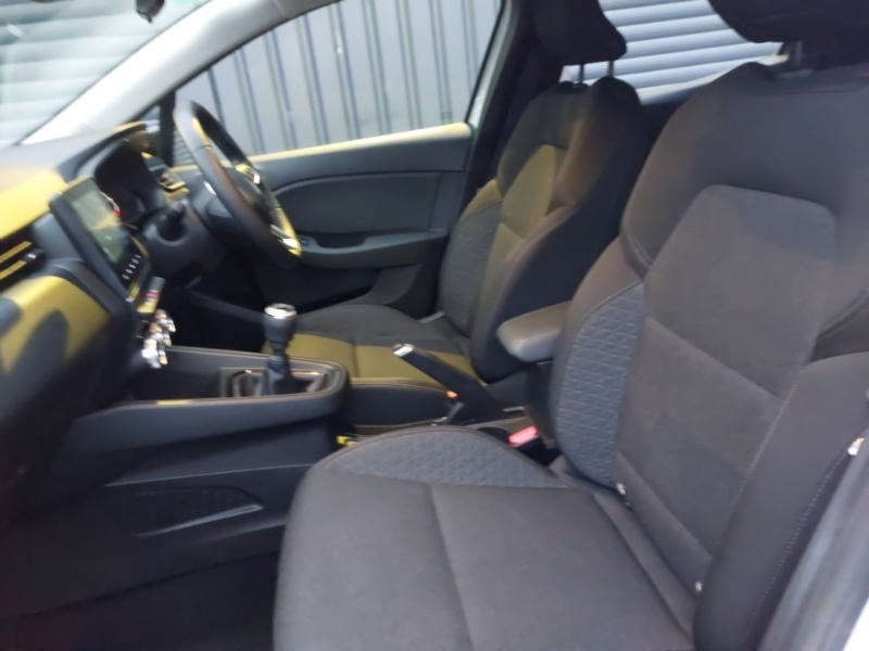 Used Renault Clio 2023 for sale - 77371323: Photo 5