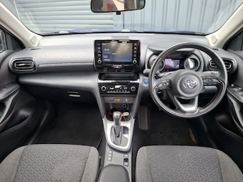 Used Toyota Yaris Cross 2023 for sale - 78983523: Photo