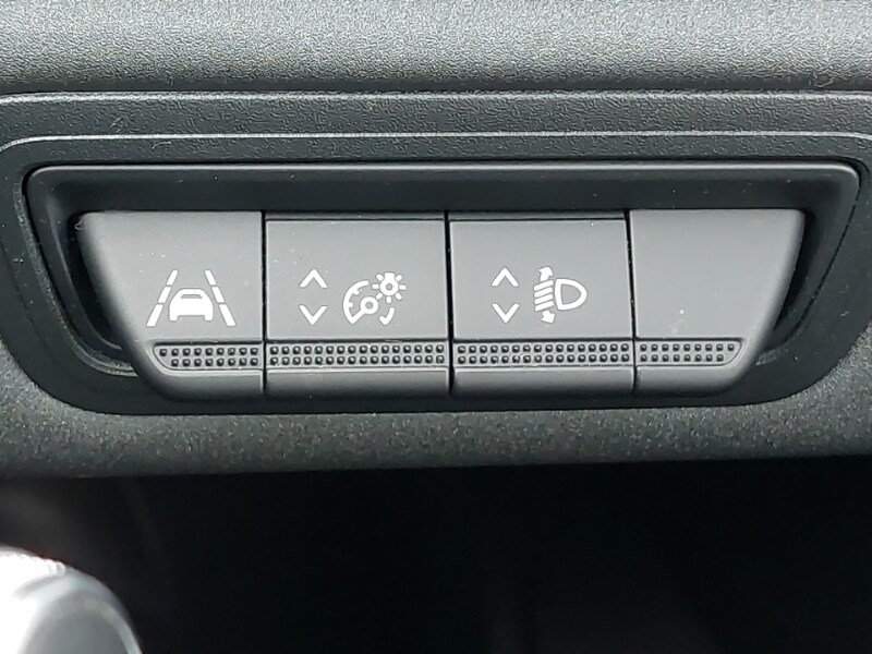 Used Renault Captur 2021 for sale - 78156059: Photo 16