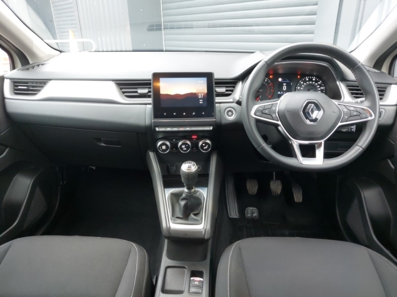 Used Renault Captur 2021 for sale - 78156059: Photo 2