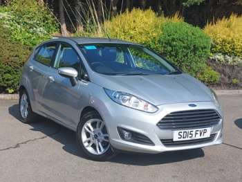 2015 - 1.25 82 Zetec 5dr