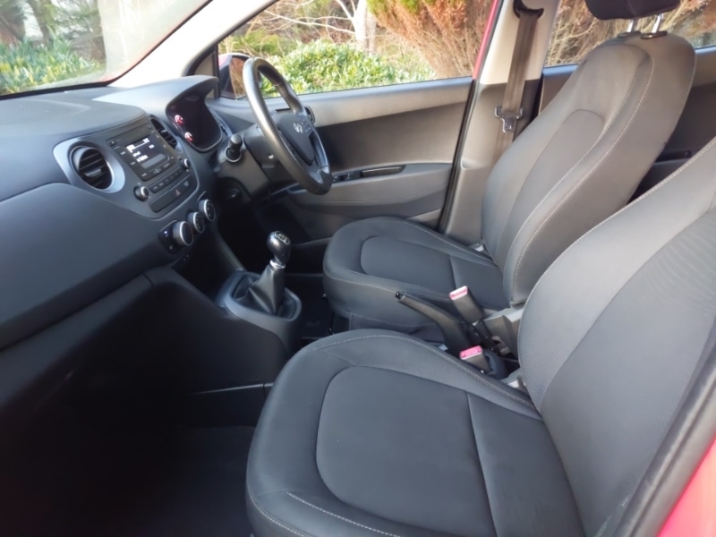 Used Hyundai i10 2018 for sale - 77073641: Photo 5