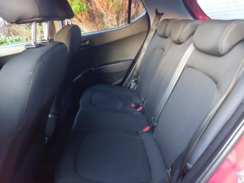 Used Hyundai i10 2018 for sale - 77073641: Photo 6