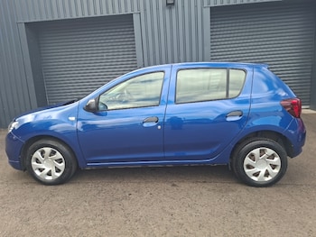 Used Dacia Sandero 2020 for sale - 79092417: Photo