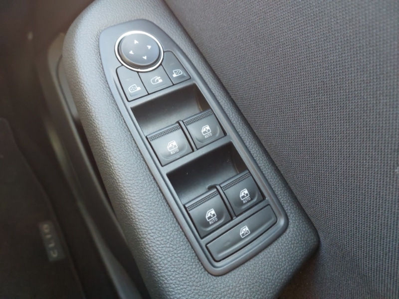 Used Renault Clio 2025 for sale - 77731629: Photo 15