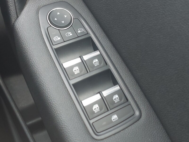 Used Renault Captur 2023 for sale - 78156057: Photo 15