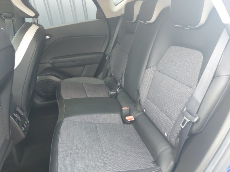 Used Renault Captur 2023 for sale - 78156057: Photo 6