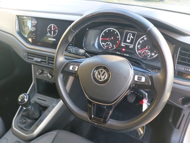 Used Volkswagen Polo 2018 for sale - 76369711: Photo 2