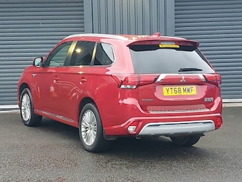 Used Mitsubishi Outlander 2018 for sale - 77242064: Photo