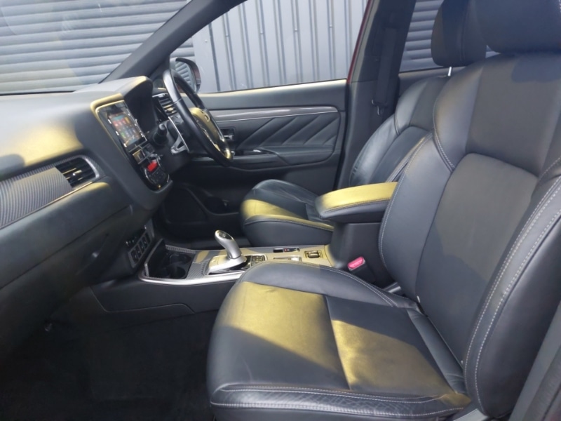 Used Mitsubishi Outlander 2018 for sale - 77242064: Photo 5