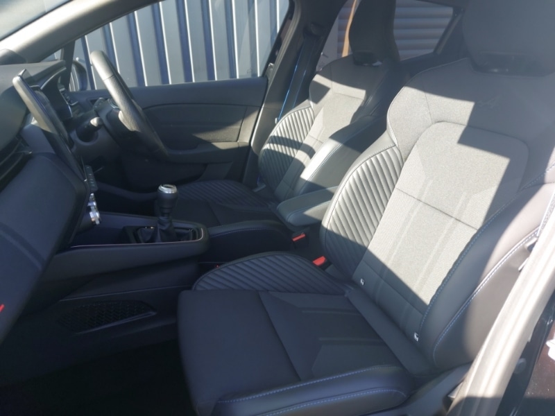 Used Renault Clio 2025 for sale - 77731620: Photo 5