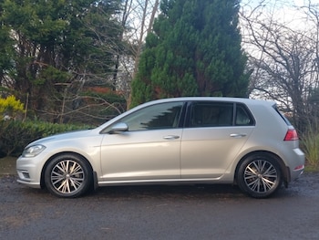Used Volkswagen Golf 2018 for sale - 77105509: Photo