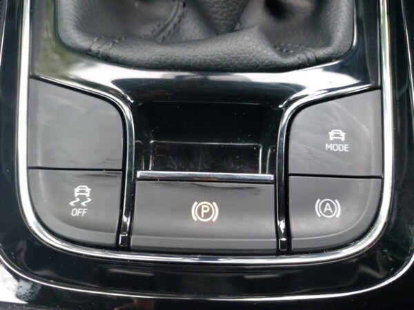 Used Skoda Karoq 2021 for sale - 76195338: Photo 18