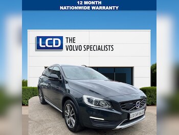 Used Volvo V60 Cross Country 2017 for sale - 79541463: Photo