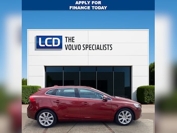 Used Volvo V40 2017 for sale - 79009015: Photo