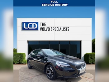 Used Volvo V40 2018 for sale - 78738471: Photo
