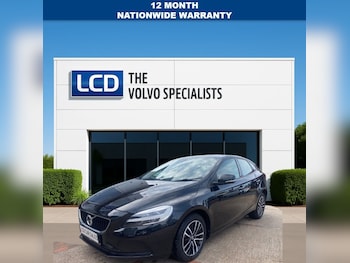 Used Volvo V40 2018 for sale - 78738471: Photo