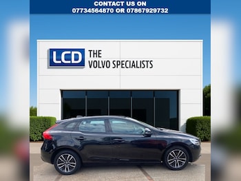 Used Volvo V40 2018 for sale - 78738471: Photo