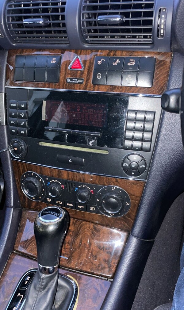 Used Mercedes-Benz C-Class 2005 for sale - 76212175: Photo 8