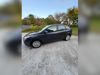 Used Ford Focus 2010 for sale - 75715612: Photo