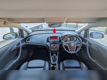 Used Vauxhall Astra 2013 for sale - 75657584: Photo