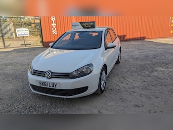 Used Volkswagen Golf 2011 for sale - 75707305: Photo