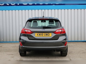 Used Ford Fiesta 2018 for sale - 79305101: Photo
