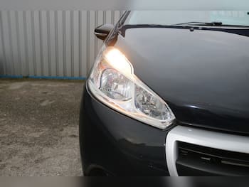 Used Peugeot 208 2016 for sale - 79654006: Photo