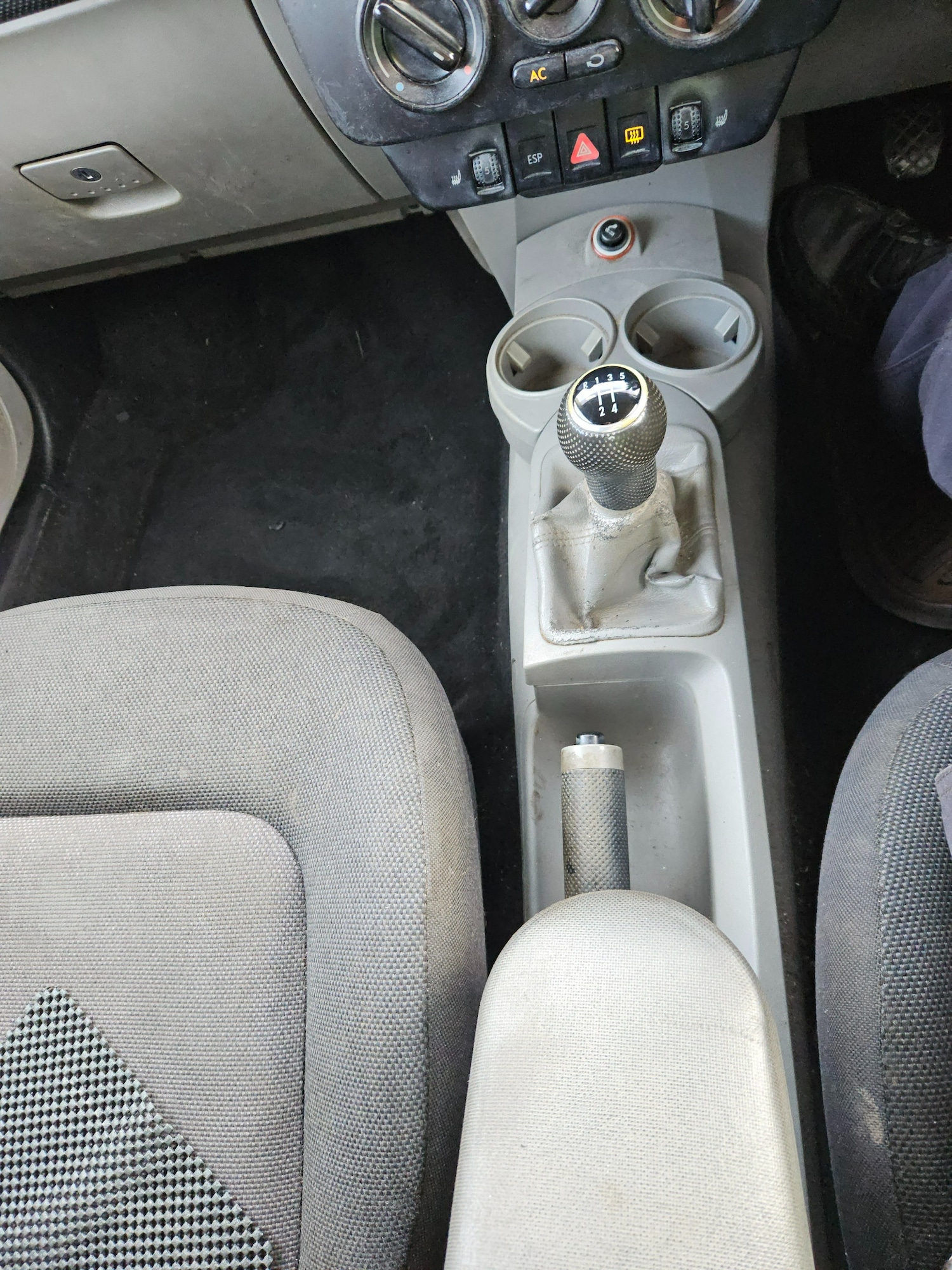 Used Volkswagen Beetle 2003 for sale - 76858697: Photo 9