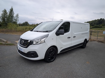 Used Nissan NV300 2018 for sale - 79571234: Photo
