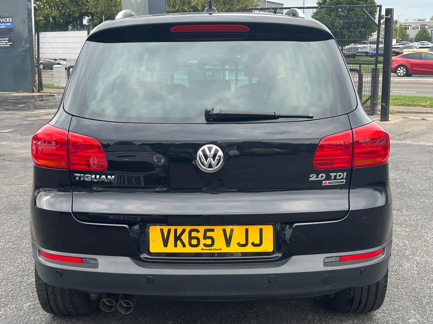 Used Volkswagen Tiguan for sale - 76473933: Photo 10