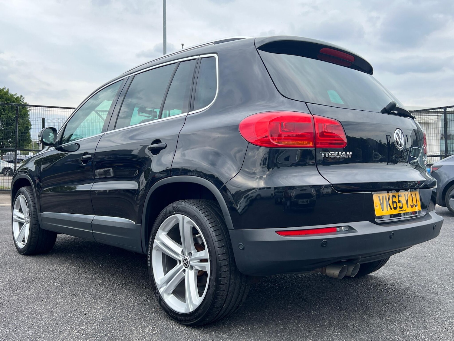 Used Volkswagen Tiguan for sale - 76473933: Photo 9