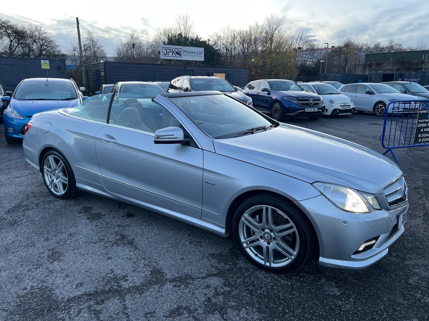 Used Mercedes-Benz E Class 2011 for sale - 76898598: Photo 29
