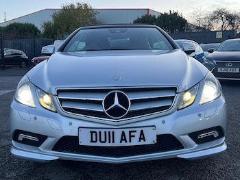 Used Mercedes-Benz E Class 2011 for sale - 76898598: Photo